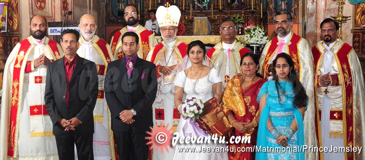 Prince Jemsily Family with Bishop George Allanchery Photos